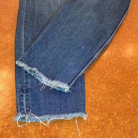 EUC Old Navy Women’s Rockstar Super Skinny Raw Hem Denim Jeans Sz 4 - Picture 4 of 12
